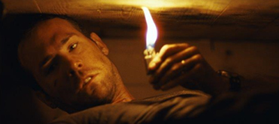 Still image from the movie Buried (2009)